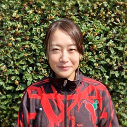 西山茜