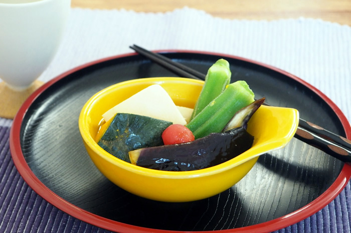 コモディイイダ 歳時記レシピ 夏野菜の炊き合わせ コモディイイダ 歳時記レシピ 夏野菜の炊き合わせ